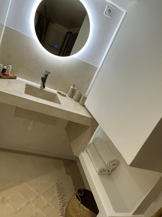 Appartement Jacuzzi Prive Avignon Extérieur photo